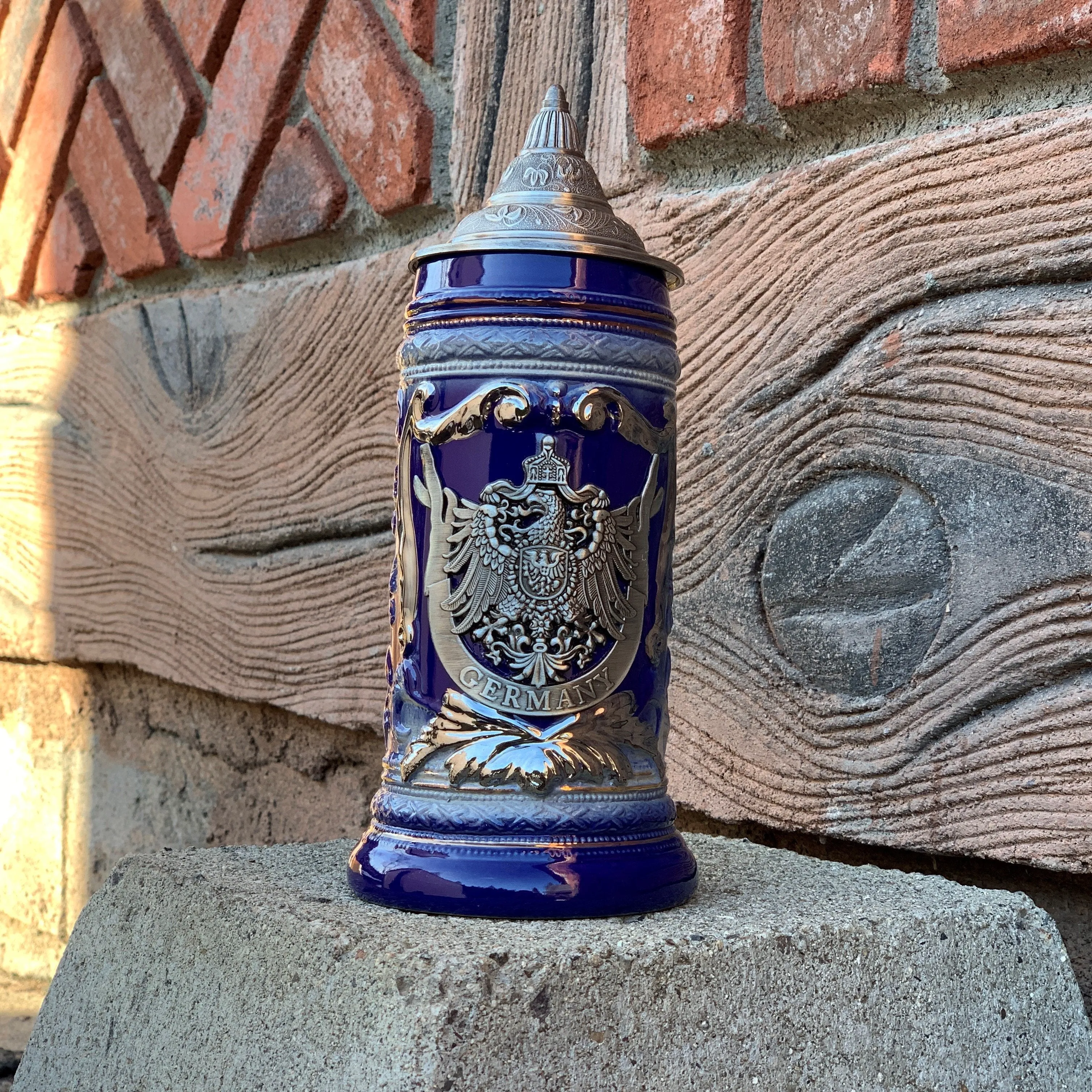 Deluxe Relief Eagle Medallion Lidded German Beer Stein