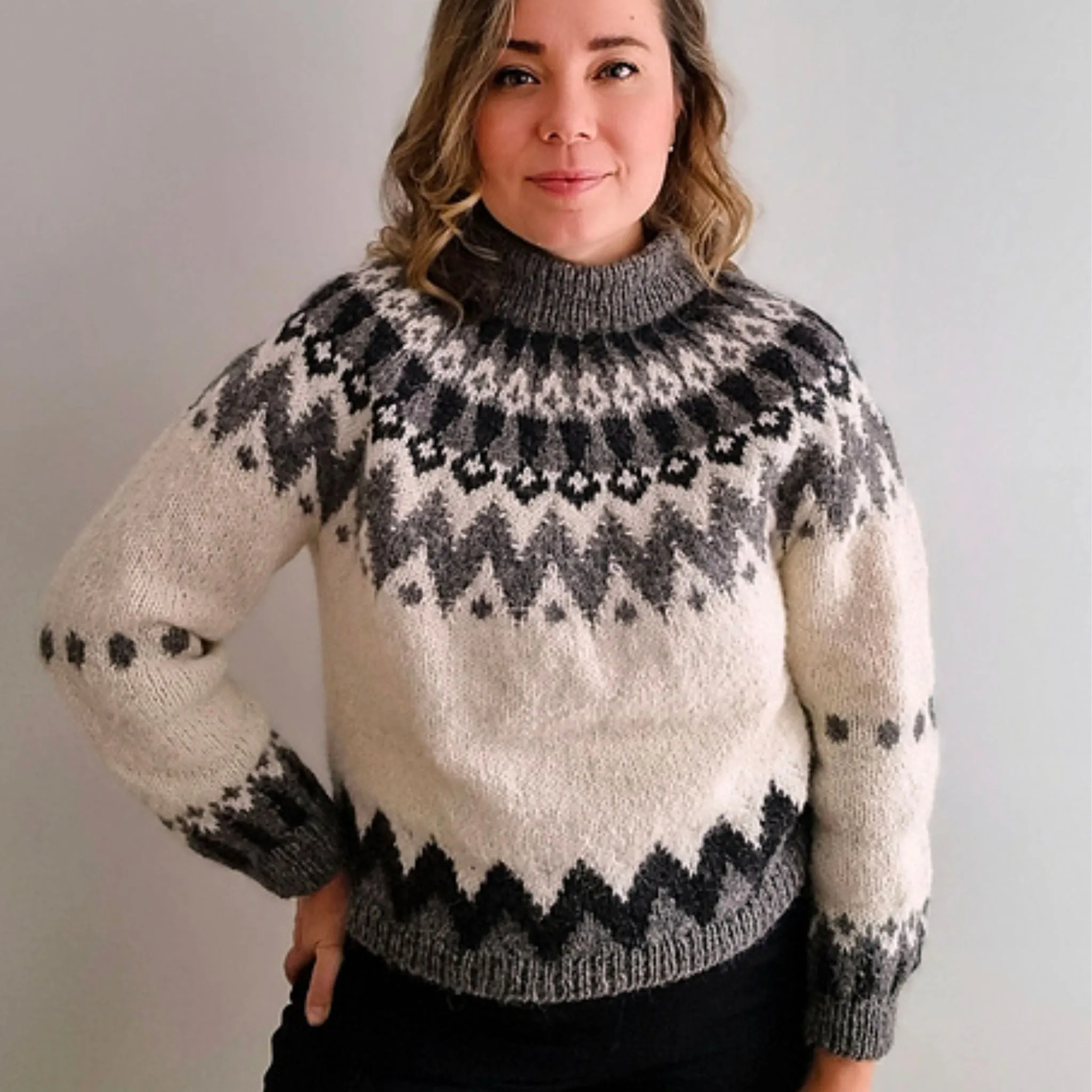 Levi Pullover by Sari Nordlund in Léttlopi